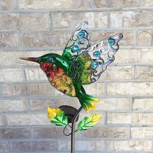 FLASH SALE Solar Hummingbird Garden Pick